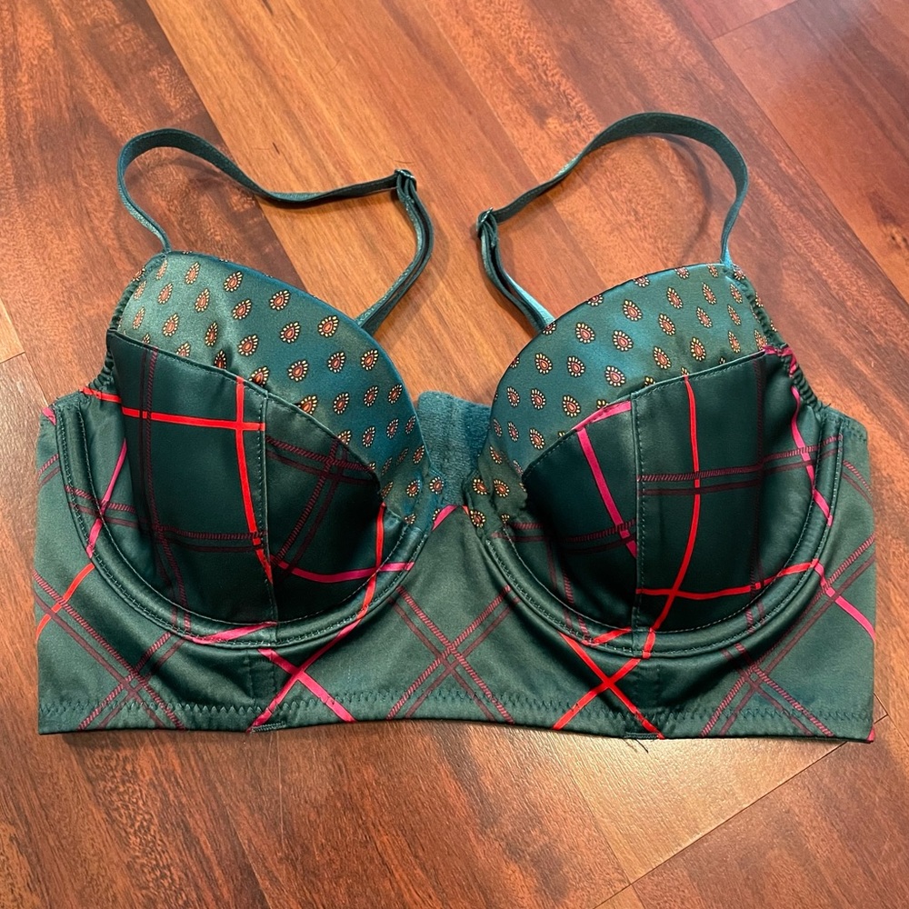 Victoria’s Secret Bra 32C
